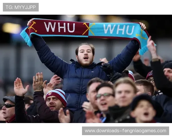 球迷热歌助威，暴雪天主场氛围不减